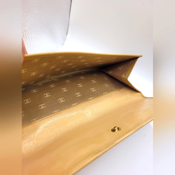 Chanel Coco Button Beige Gold Long Grained Wallet - Picture 6 of 6